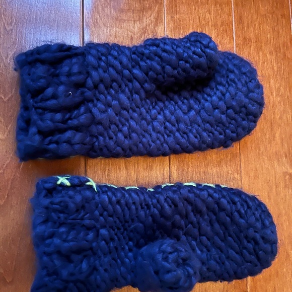 Free People All Tous Mittens OS - Picture 6 of 7